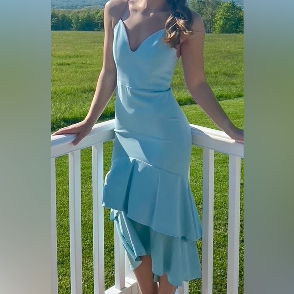 Alice + Olivia Light Blue High-Low Ruffle Mermaid Skirt